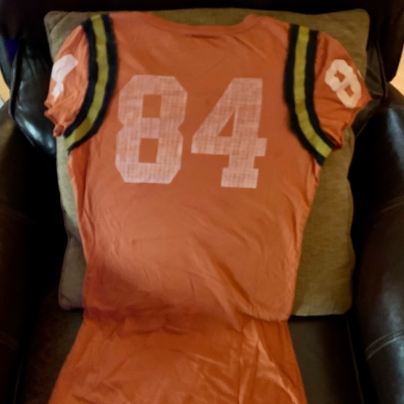 Gap XS Jersey Tee! - Picture 3 of 3